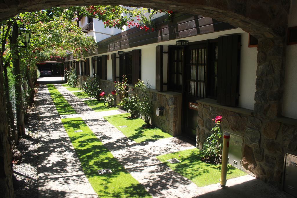 Apart Rose Garden San Martín de los Andes Exterior foto